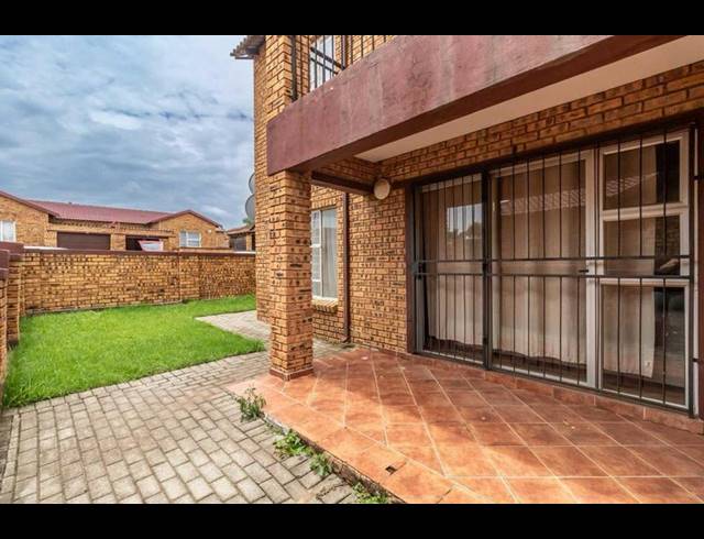 2 BEDROOM PROPERTY TO RENT IN HONEYDEW